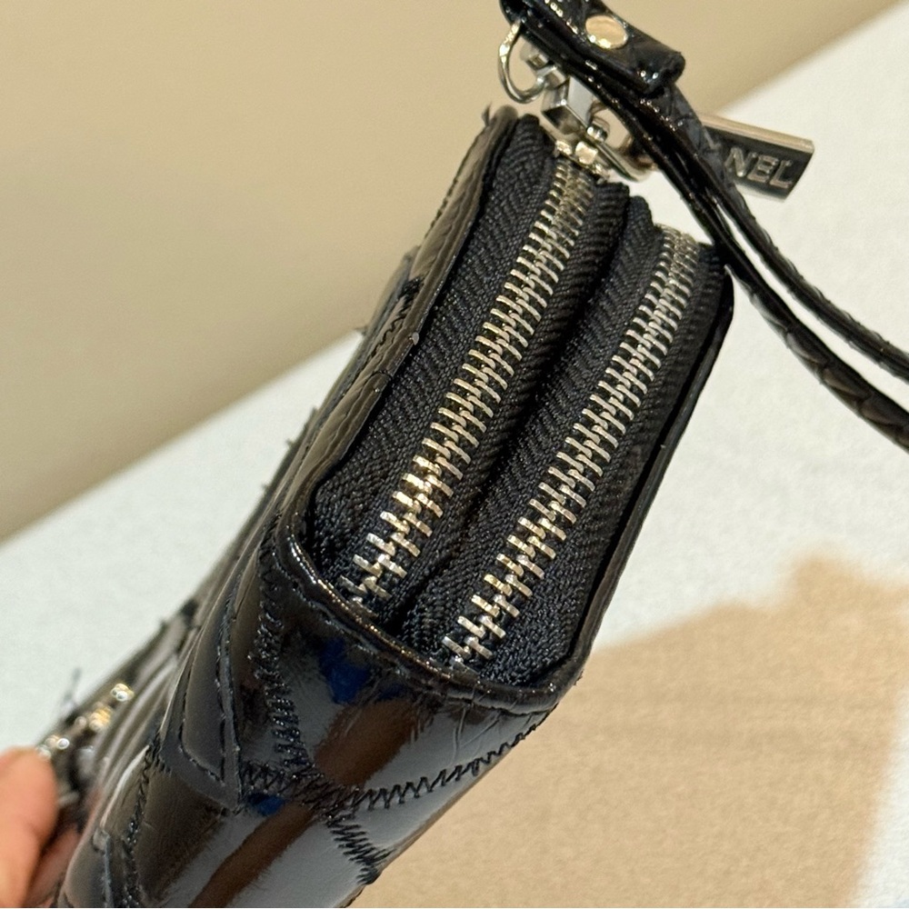 Black Patent Quilted‎ Wristlet - Picture 8 of 16
